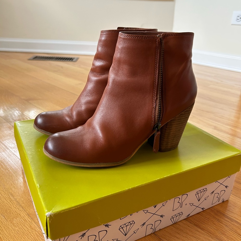 BP Booties Trolley Lea, color Burnished Cognac, size 8M